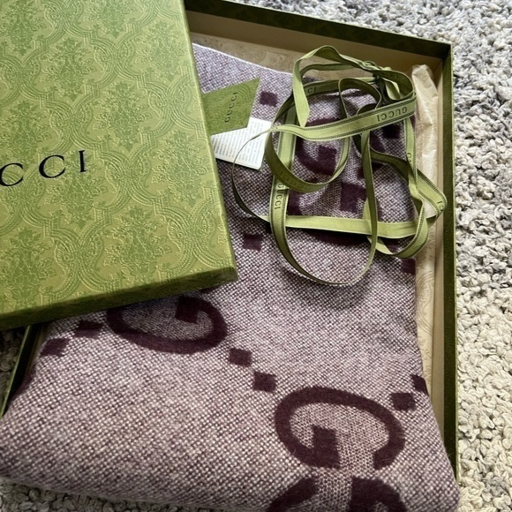 Gucci GG cashmere jacquard scarf - Picture 3 of 6